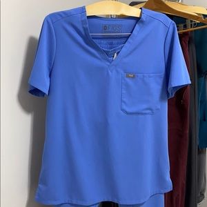 Figs Ciel Blue One pocket Scrub top